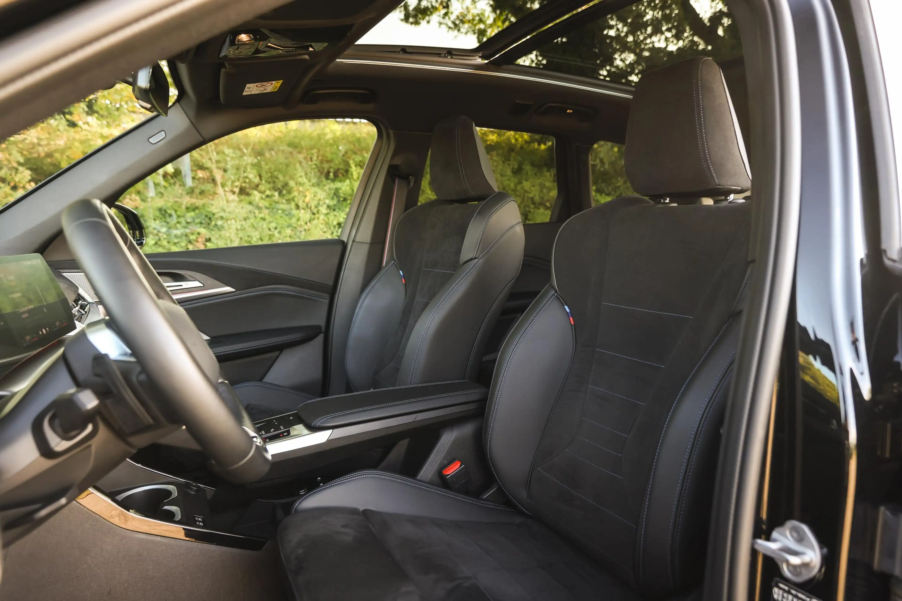 BMW X1 xDrive25e M Sport Automaat / Trekhaak / Panoramada — photo 13