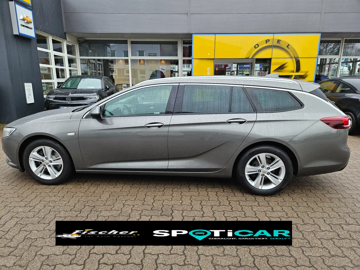 Opel Insignia Innovation Panorama Dach/ AHK / Allwetterreifen Grau - 1