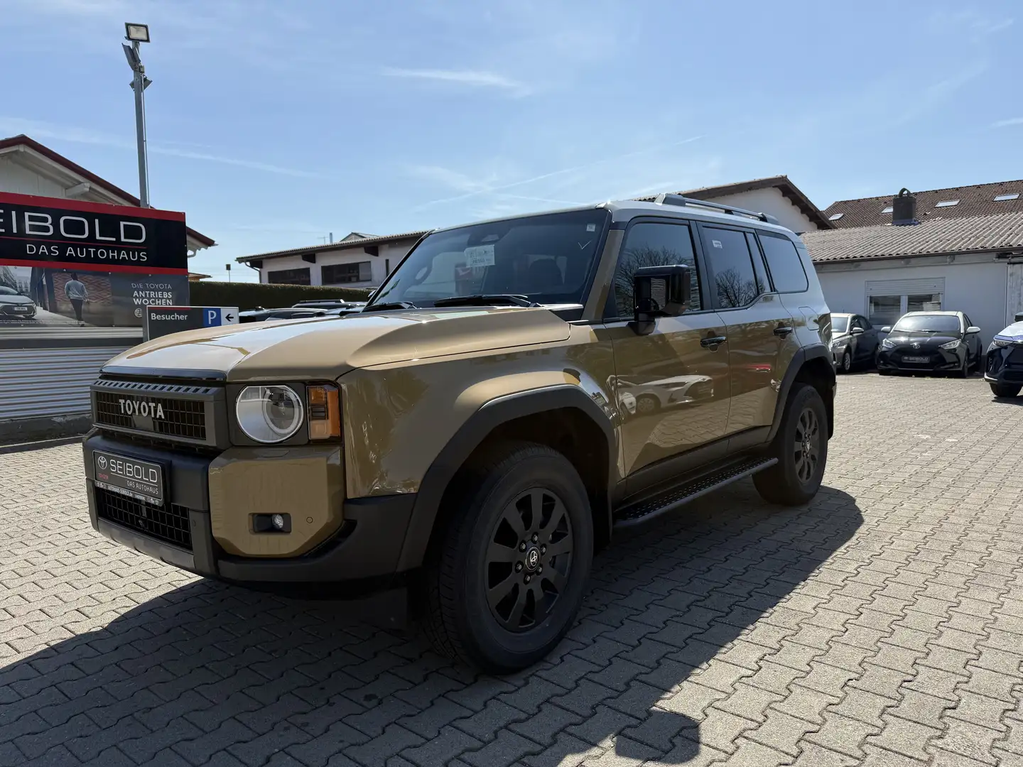 Toyota Land Cruiser 2.8 D-4D Automatik First Edition Bruin - 1