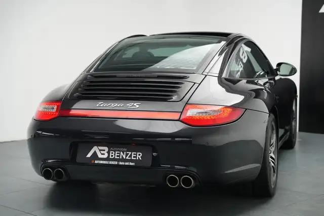 Porsche Targa view 9