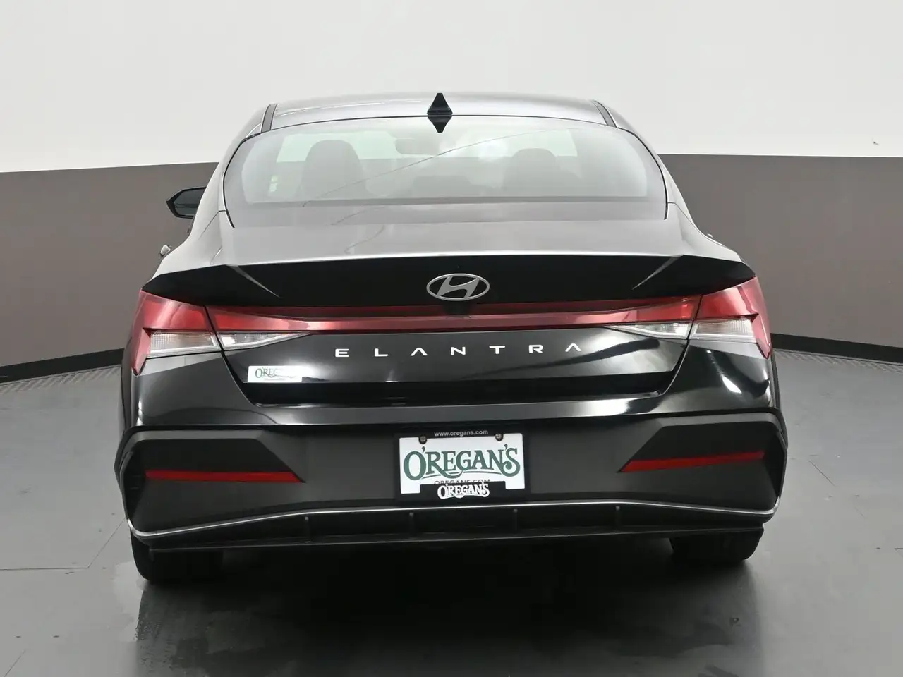 Hyundai ELANTRA снимка Hyundai ELANTRA