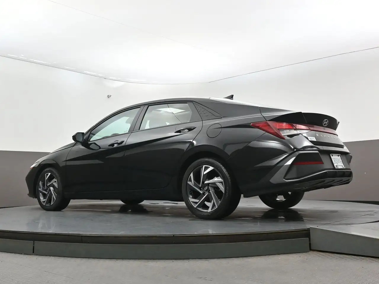 Hyundai ELANTRA снимка Hyundai ELANTRA