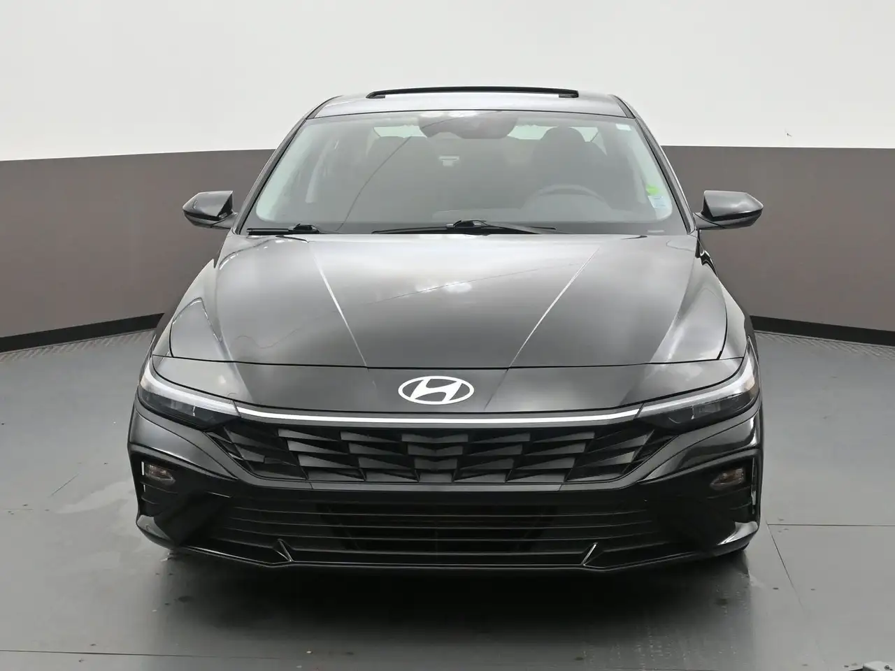 Hyundai ELANTRA снимка Hyundai ELANTRA