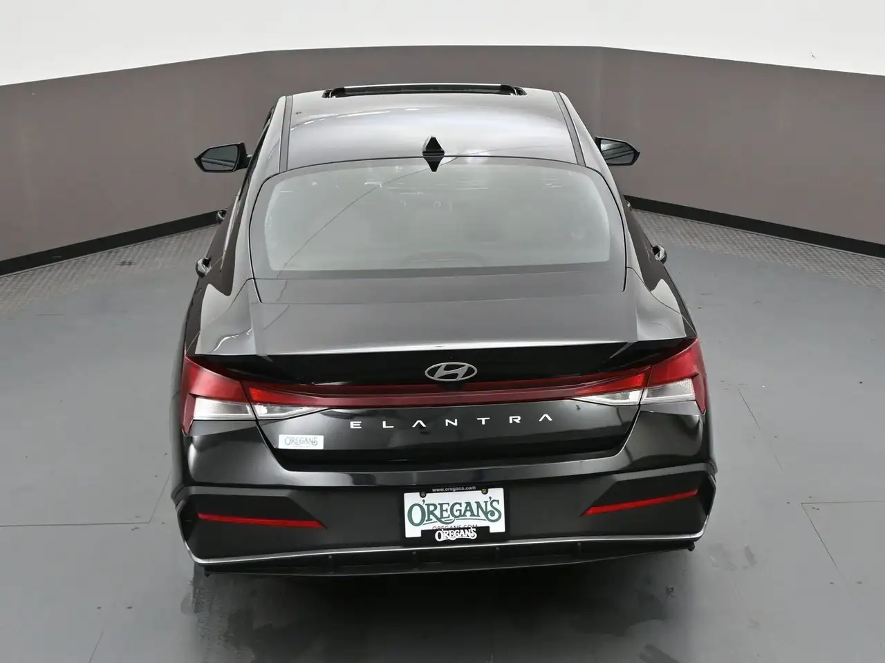Hyundai ELANTRA снимка Hyundai ELANTRA