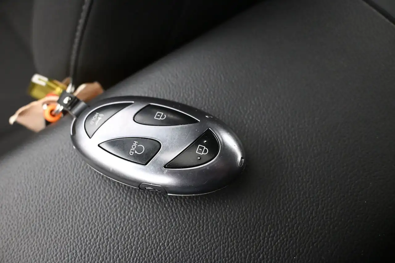 Hyundai ELANTRA снимка Hyundai ELANTRA