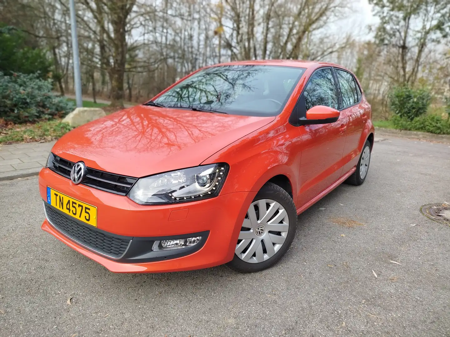 Volkswagen Polo Polo 1.2 TSI Highline Orange - 2