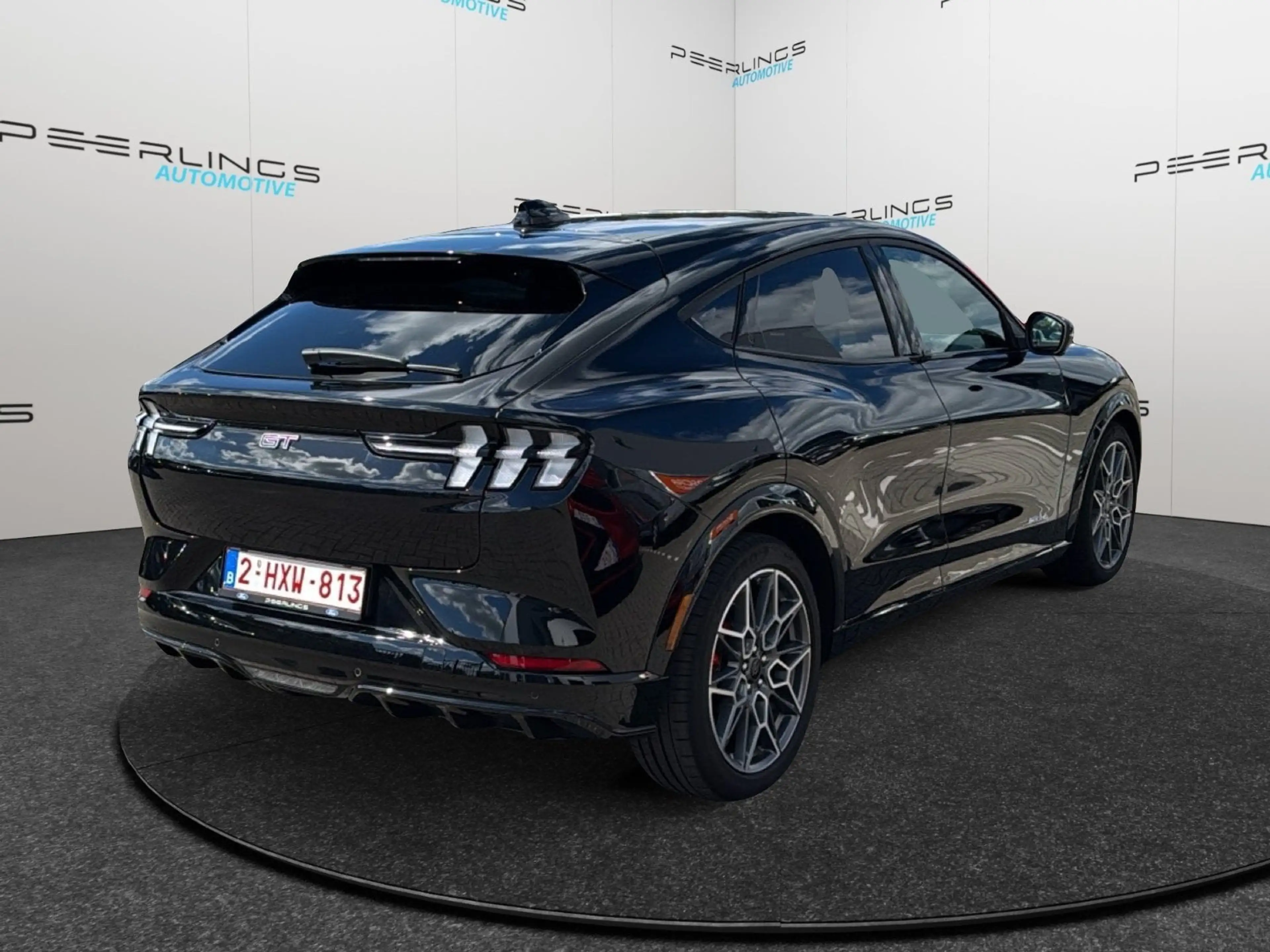 Ford Mustang 91 kWh AWD GT — photo 4