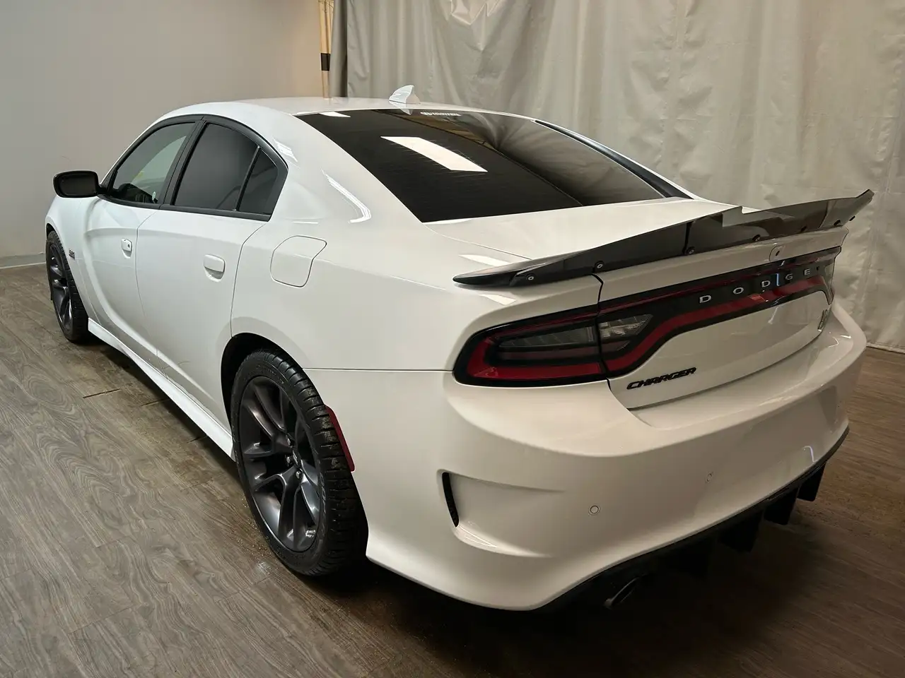 Dodge Charger снимка Dodge Charger