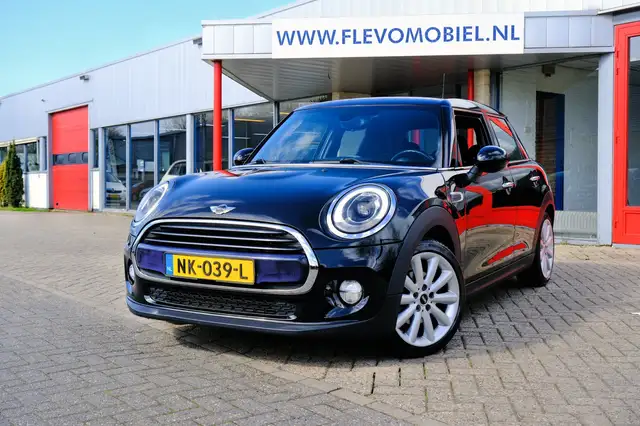 MINI Cooper 1.5 Cooper Chili Serious Business Navi|Clima|LMV