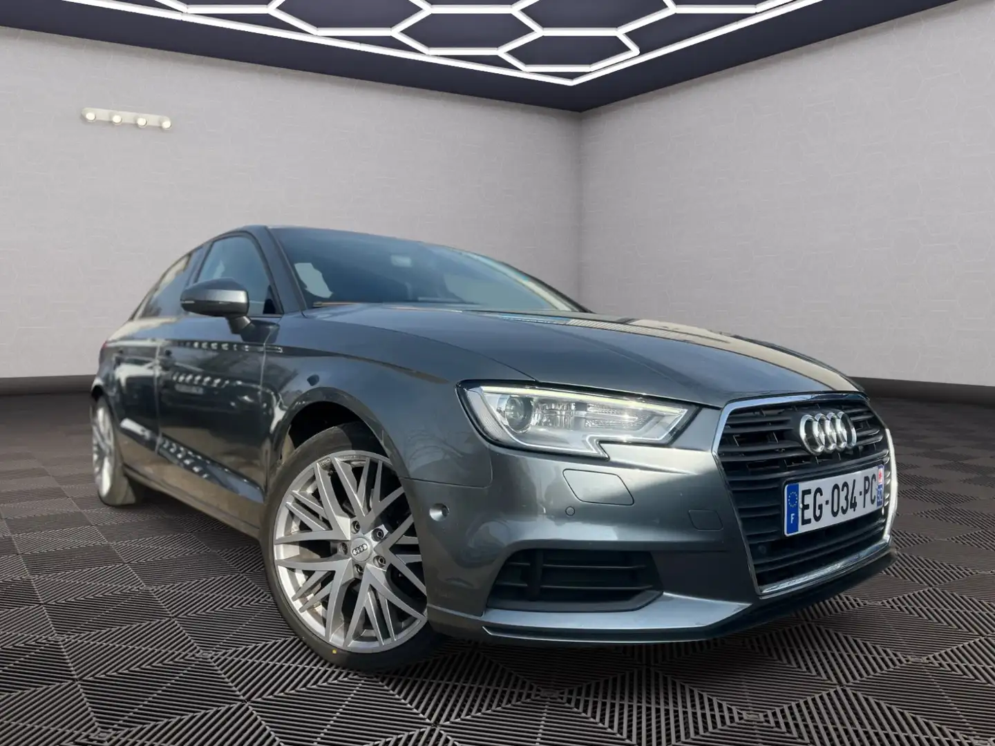 Audi A3 2.0 TDI Gris - 2