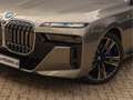 BMW i7 xDrive60 - M-Sport - Executive Lounge - Rear Enter Grijs - thumbnail 8