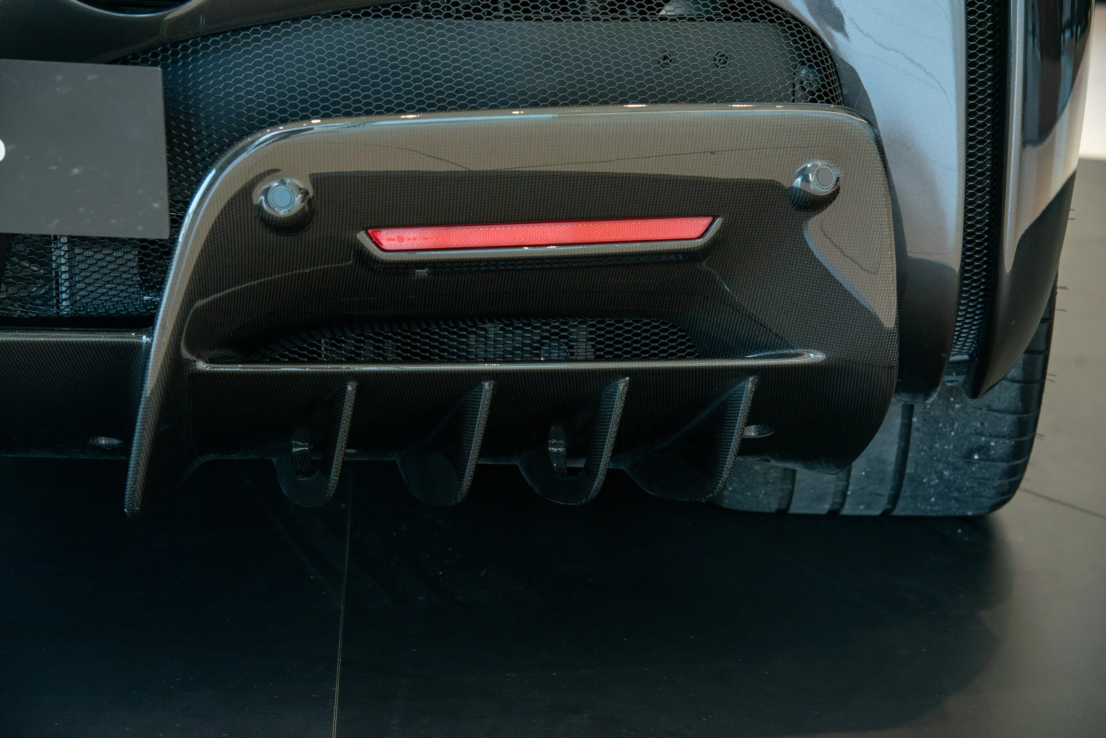 Ferrari SF90 Stradale Assetto Fiorano | Carbon Racing Seats | 1 Owner — photo 13