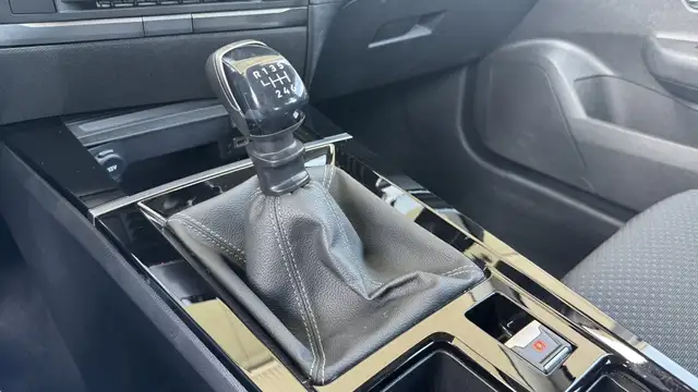 Opel Astra view 15