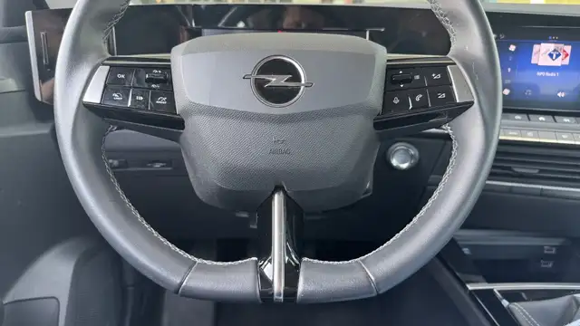 Opel Astra view 17