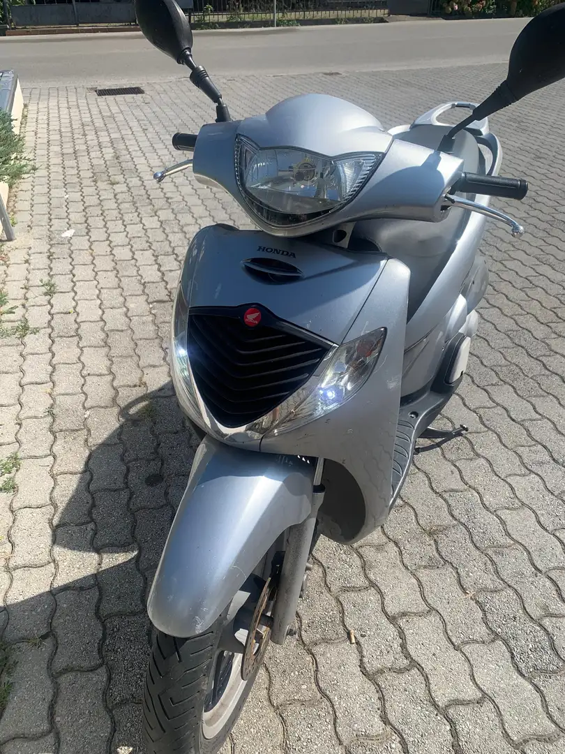 Honda SH 150 Argento - 1
