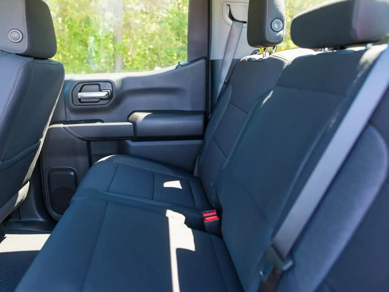 Chevrolet Silverado 1500 снимка Chevrolet Silverado 1500