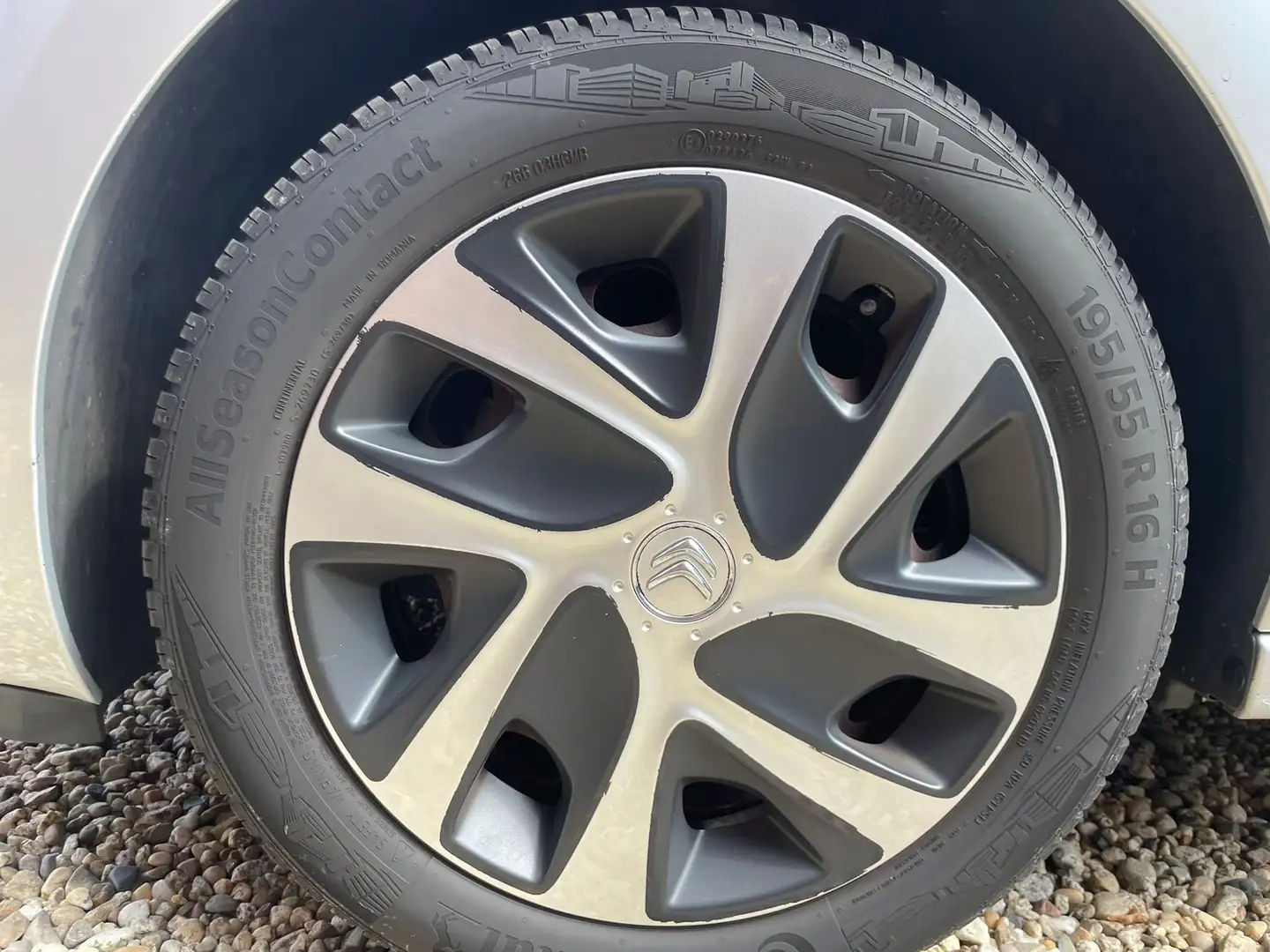 Citroen C3 1.2 PureTech Collection Gris - 2