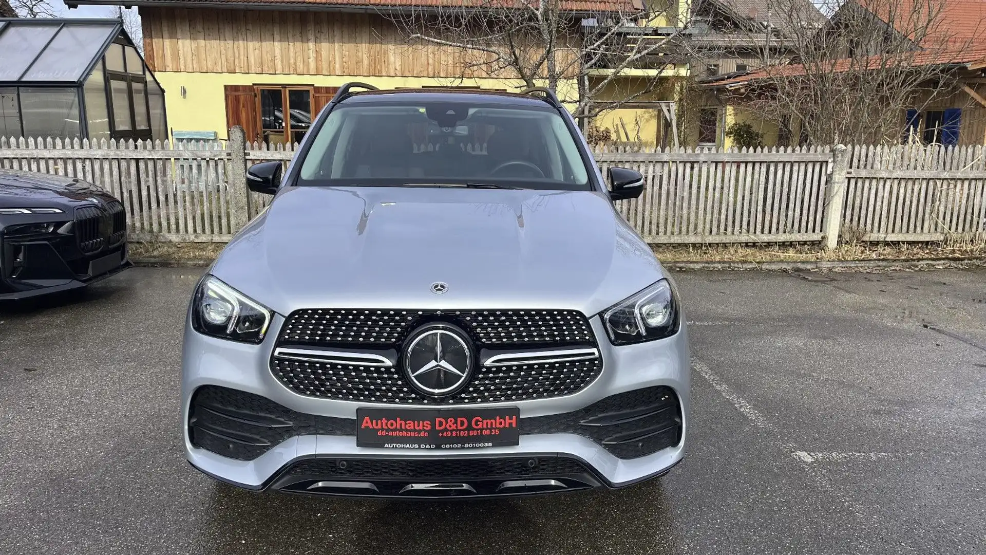 Mercedes-Benz GLE 300 d AMG 4M Pano Head-Up Silber - 2