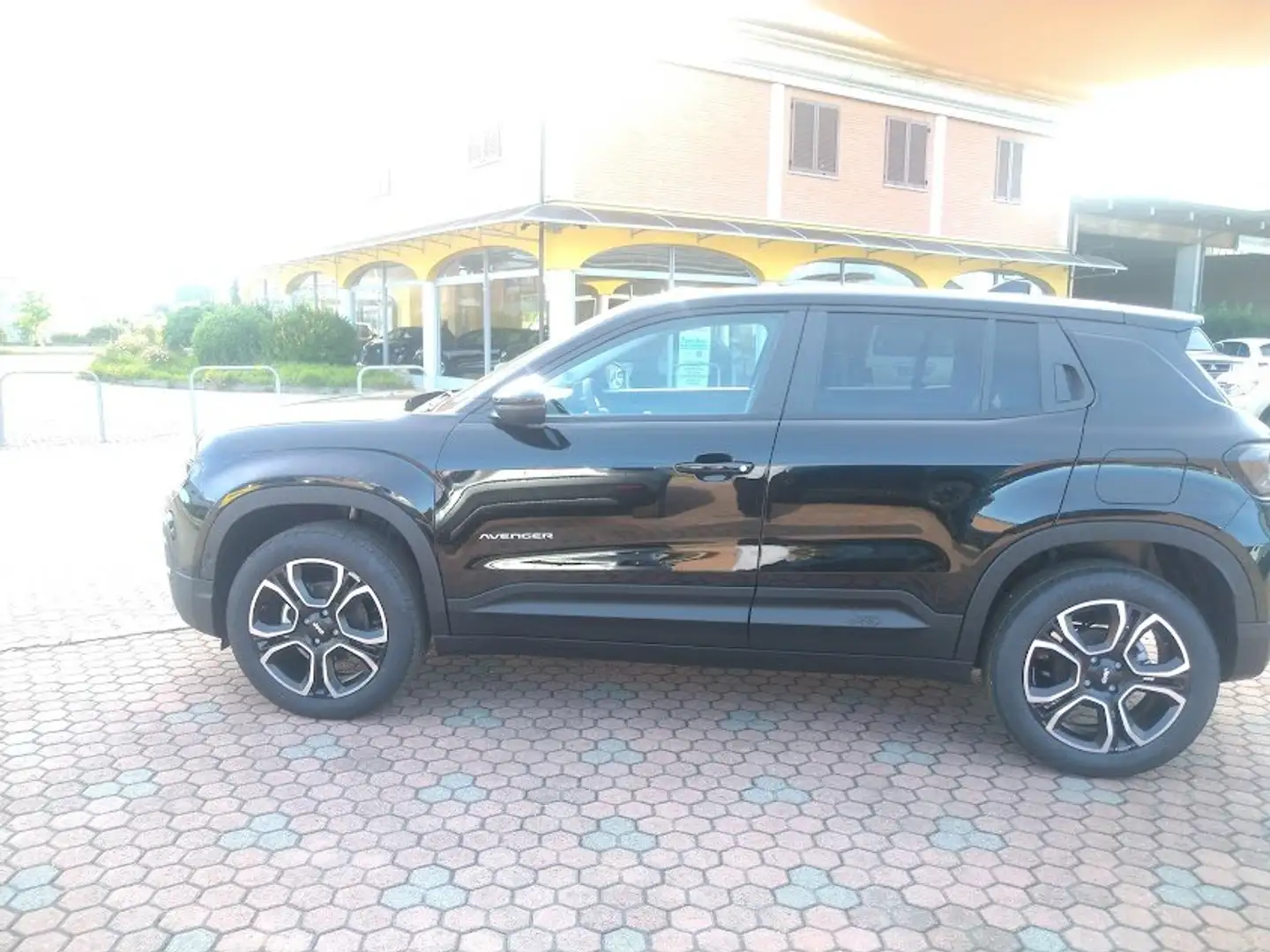 Jeep Avenger JEEP AVENGER 1.2 TURBO MOD. SUMMIT Negro - 2