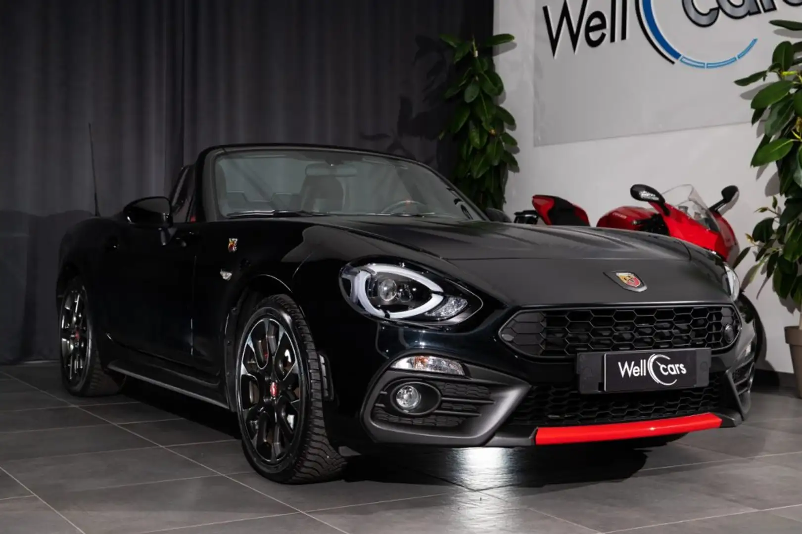 Abarth 124 Spider 1.4 Turbo MultiAir 170 CV Nero - 1