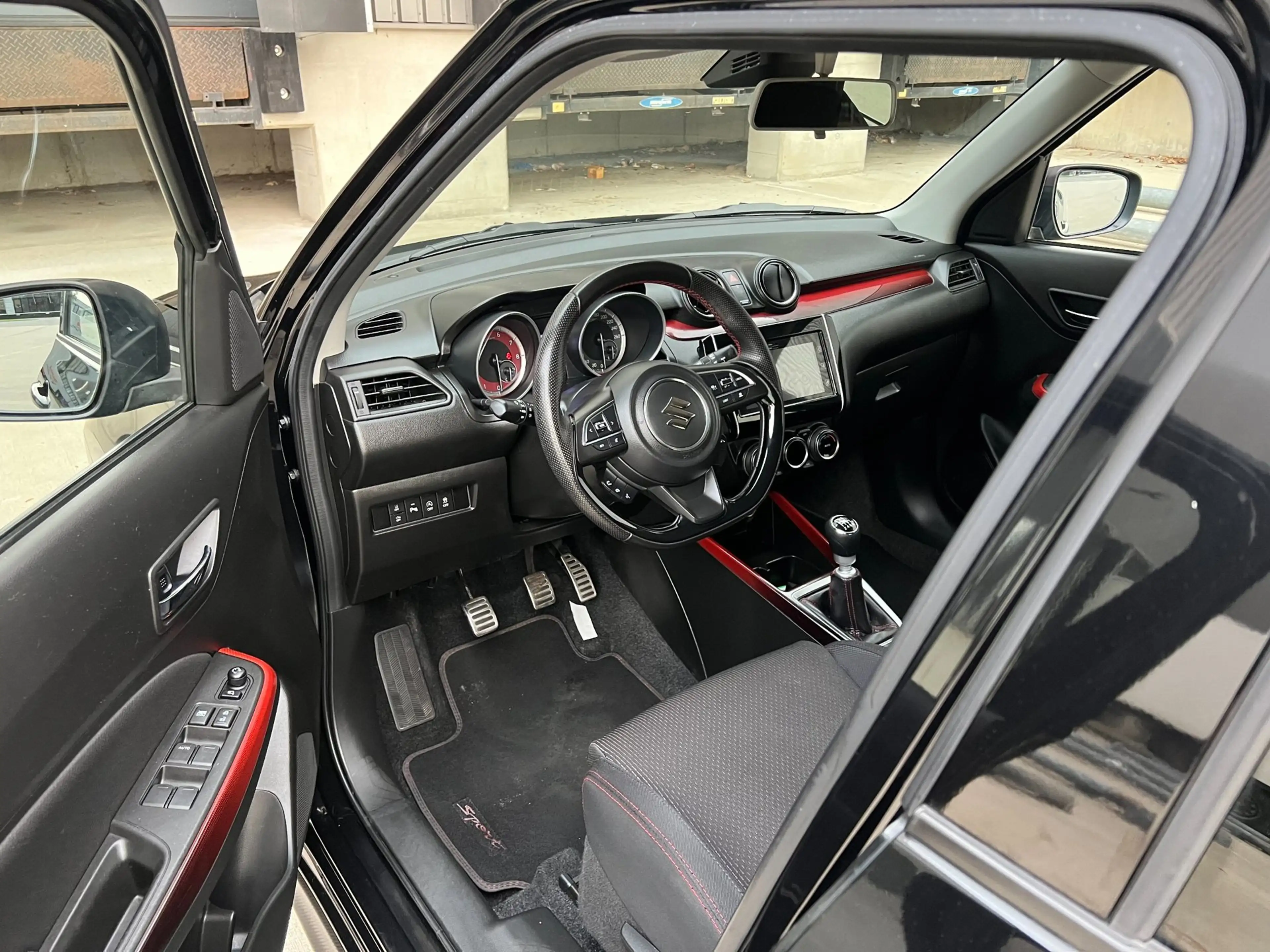 Suzuki Swift 1.4 Sport Smart Hybrid, Led, Navi — photo 15