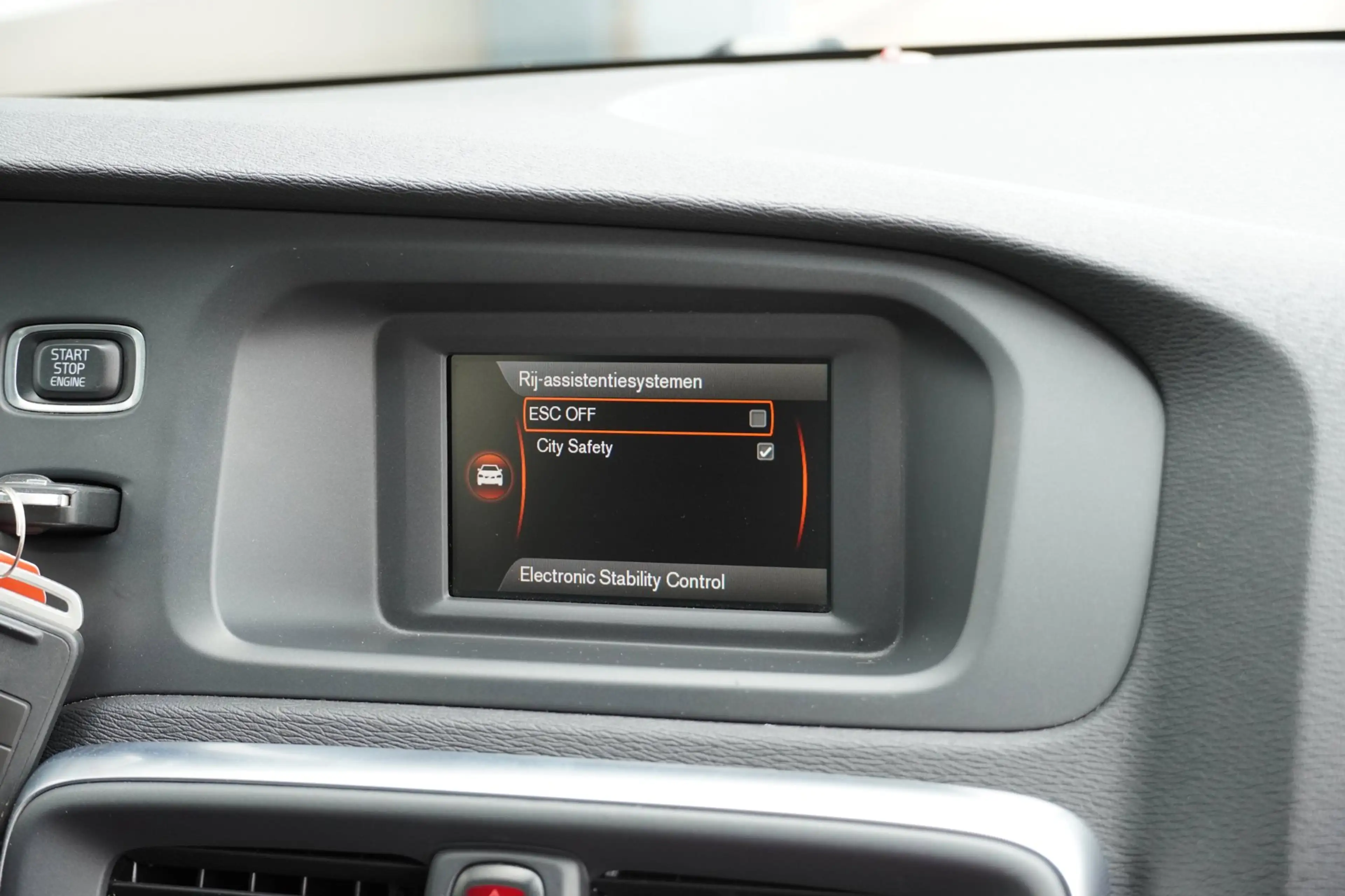 Volvo V40 1.6 T2 120PK Summum Airco/Cruise/PDC/Stoelverw. — photo 7