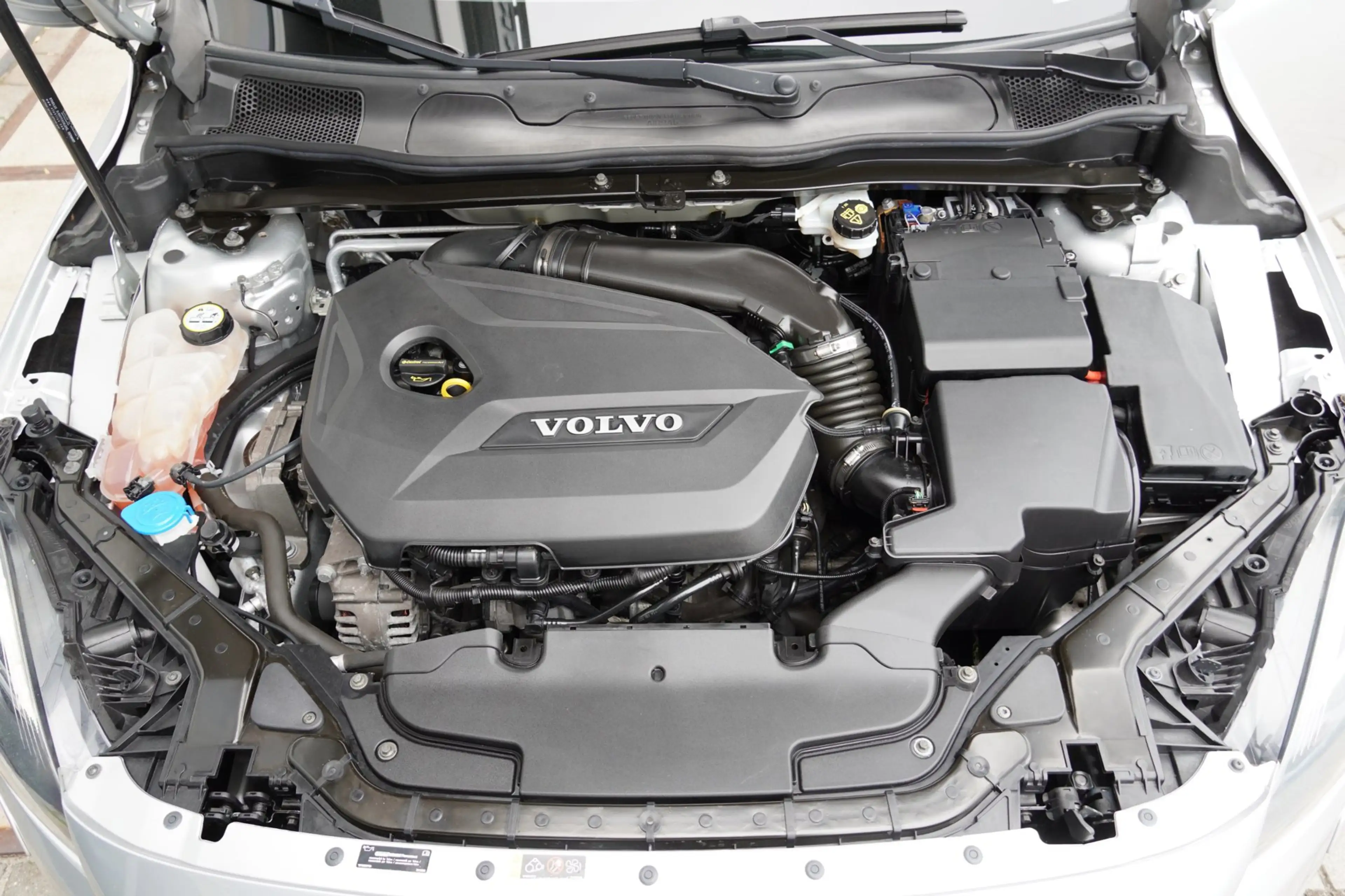 Volvo V40 1.6 T2 120PK Summum Airco/Cruise/PDC/Stoelverw. — photo 9