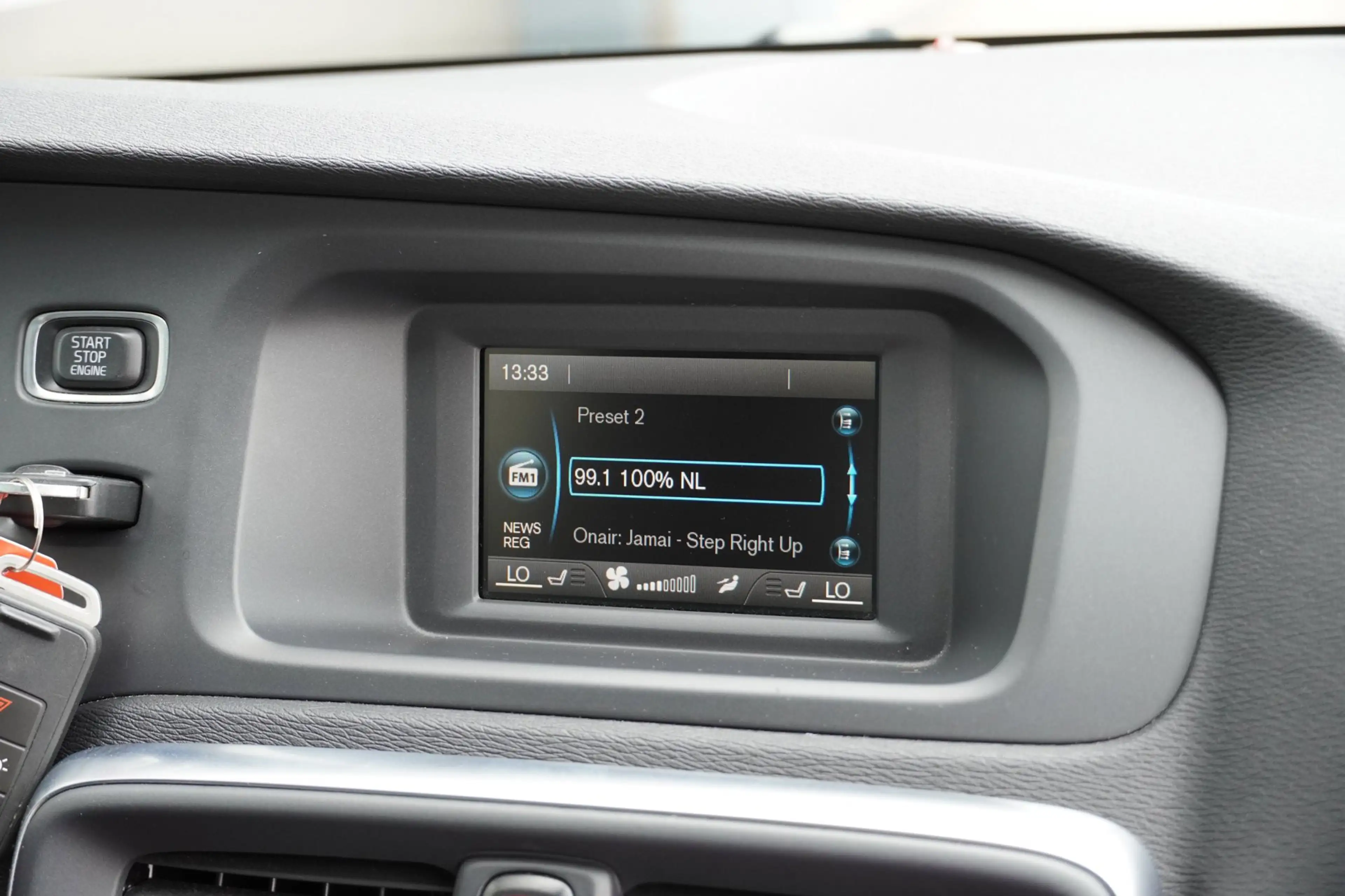 Volvo V40 1.6 T2 120PK Summum Airco/Cruise/PDC/Stoelverw. — photo 3