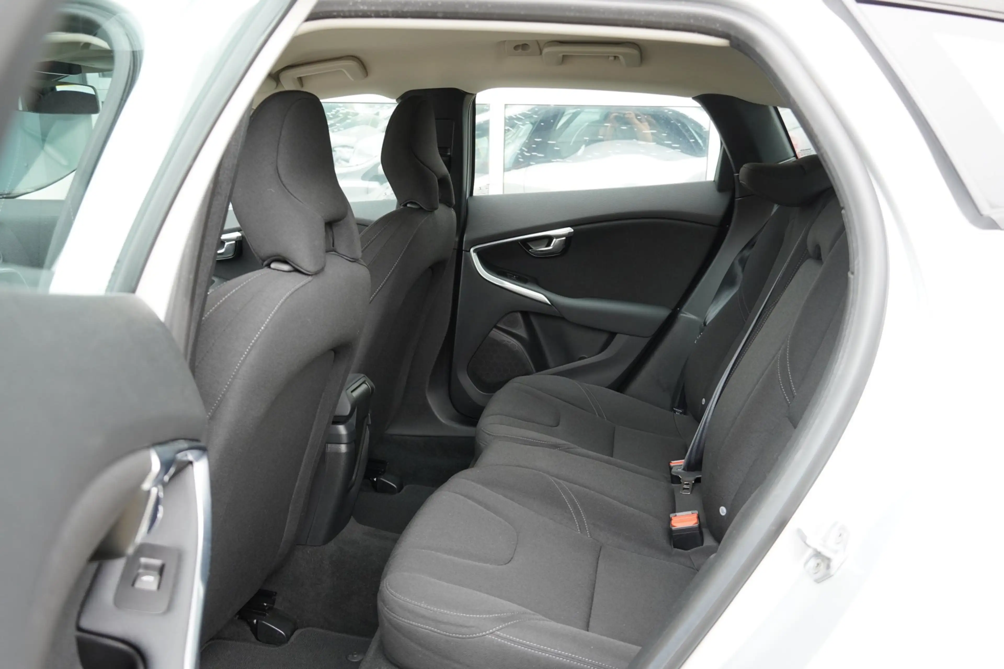 Volvo V40 1.6 T2 120PK Summum Airco/Cruise/PDC/Stoelverw. — photo 23