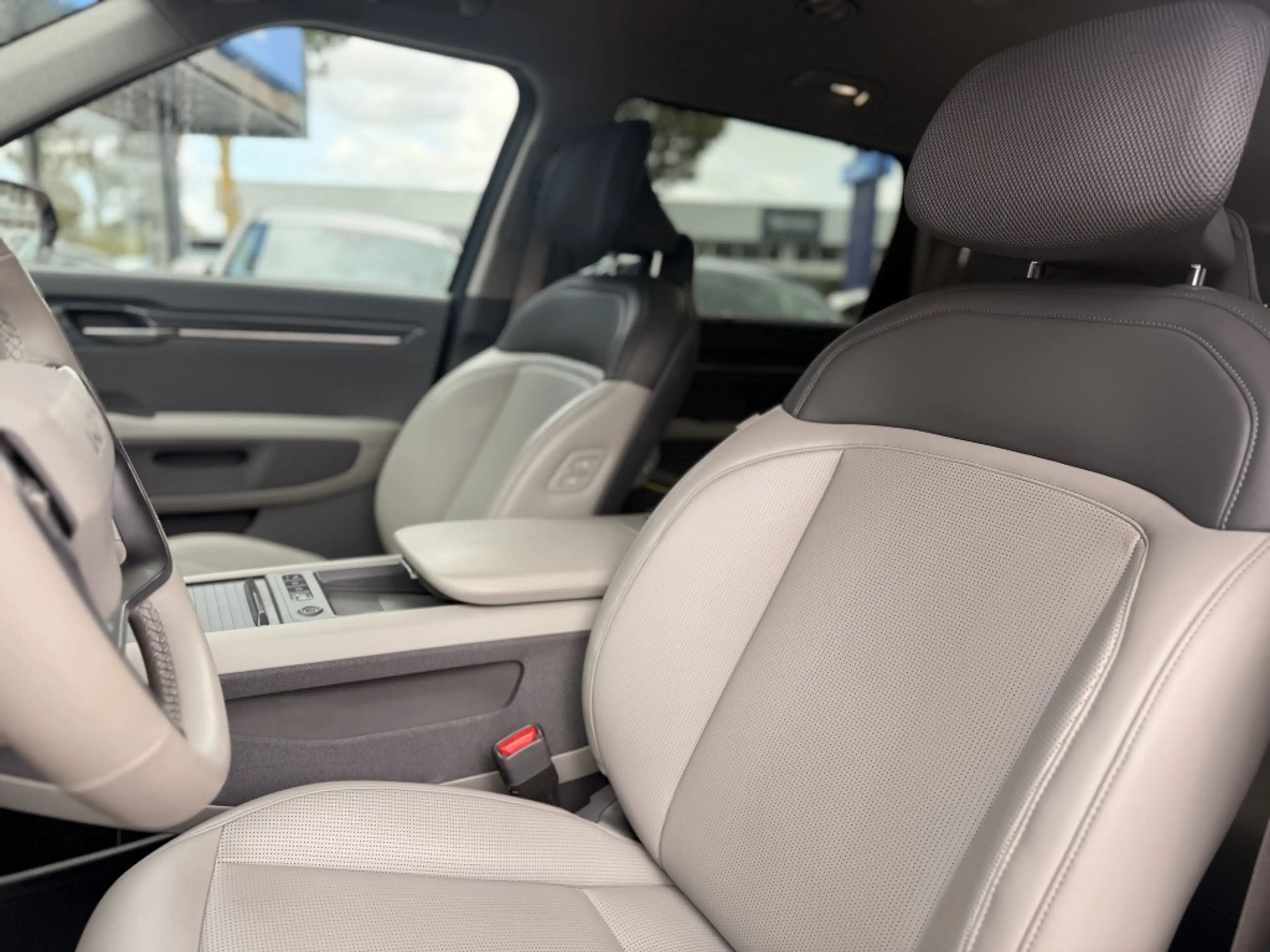 Kia EV9 Air 99.8 kWh — photo 6