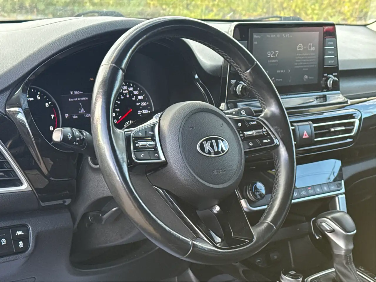 Kia Seltos снимка Kia Seltos