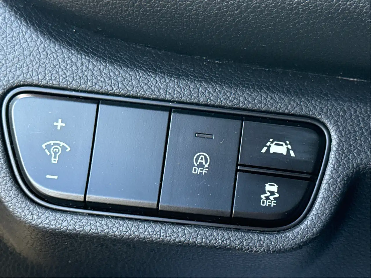Kia Seltos снимка Kia Seltos