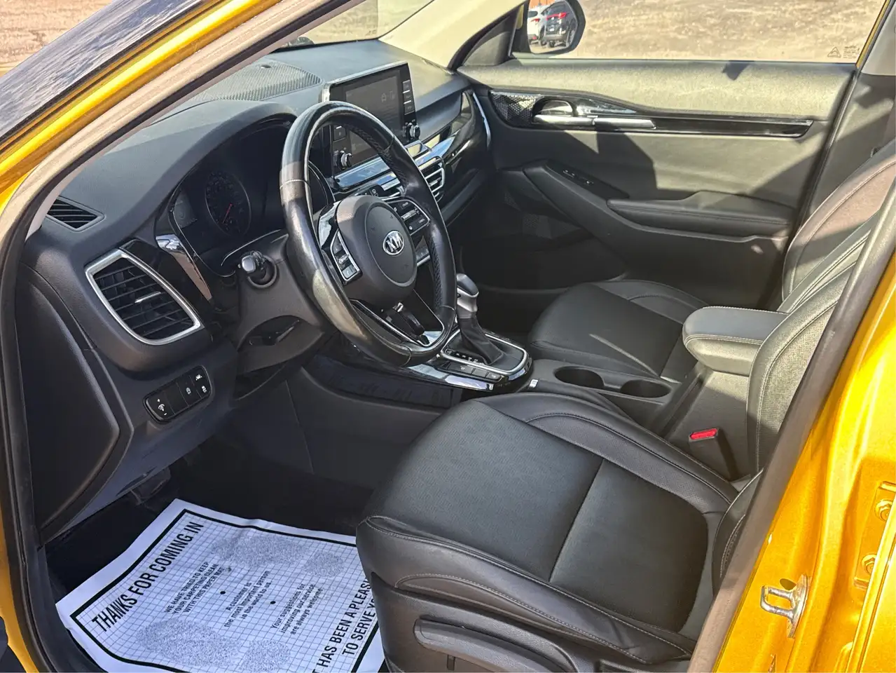 Kia Seltos снимка Kia Seltos
