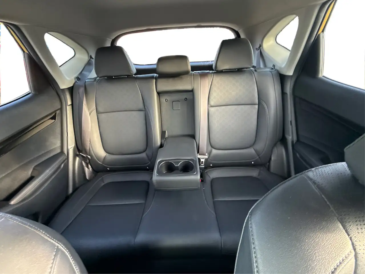 Kia Seltos снимка Kia Seltos