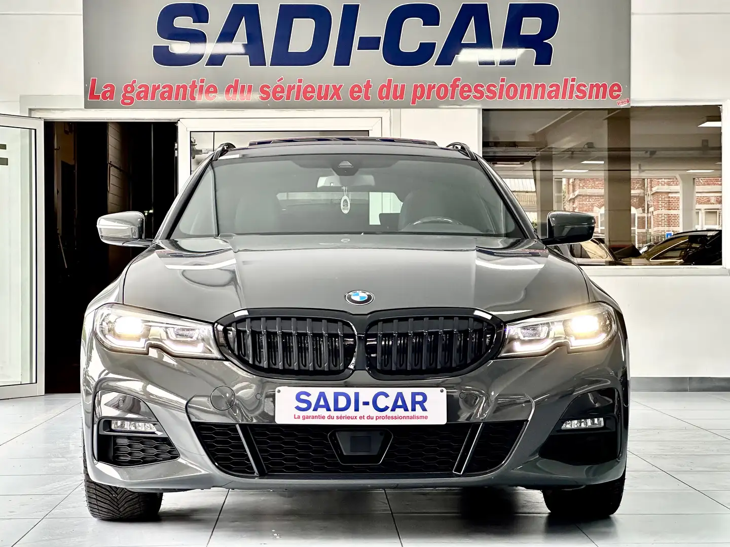 BMW 320 Touring dAS 190cv XDRIVE MHEV - M SPORT EDITION Grijs - 2