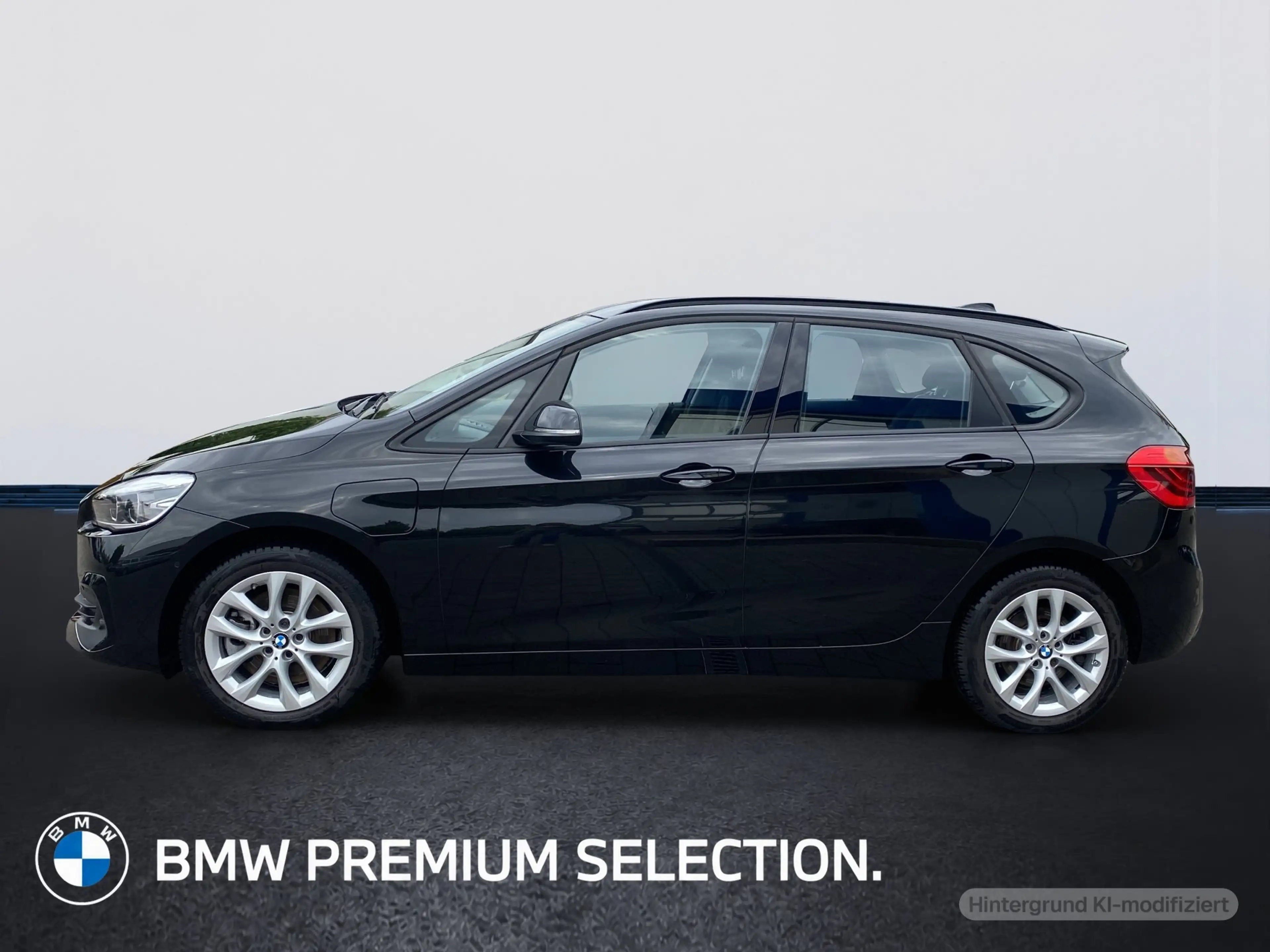 BMW 225 xe iPerformance Active Tourer — photo 4