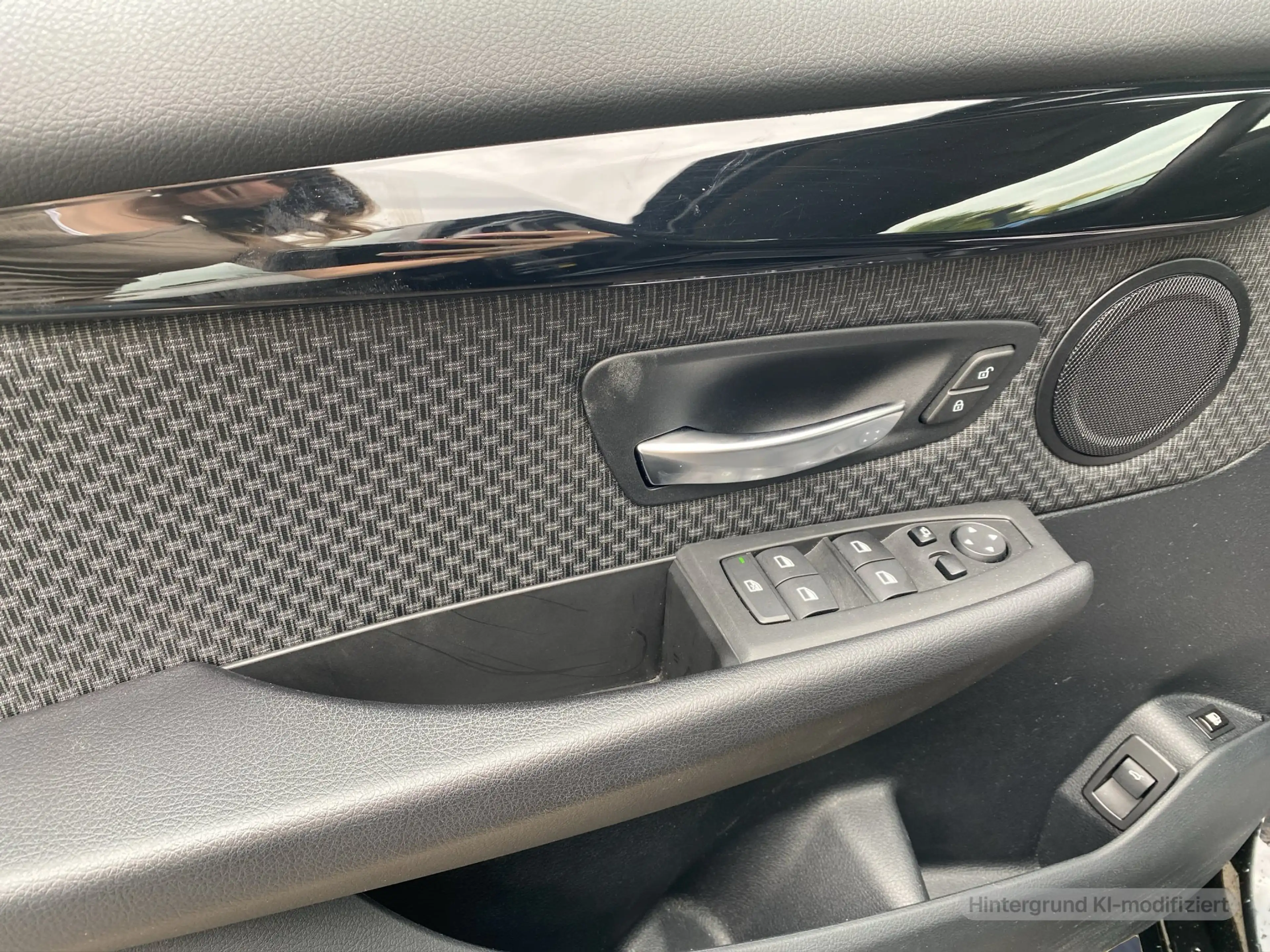 BMW 225 xe iPerformance Active Tourer — photo 11