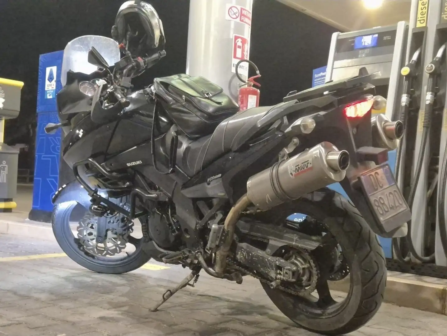 Suzuki V-Strom 1000 Negro - 2