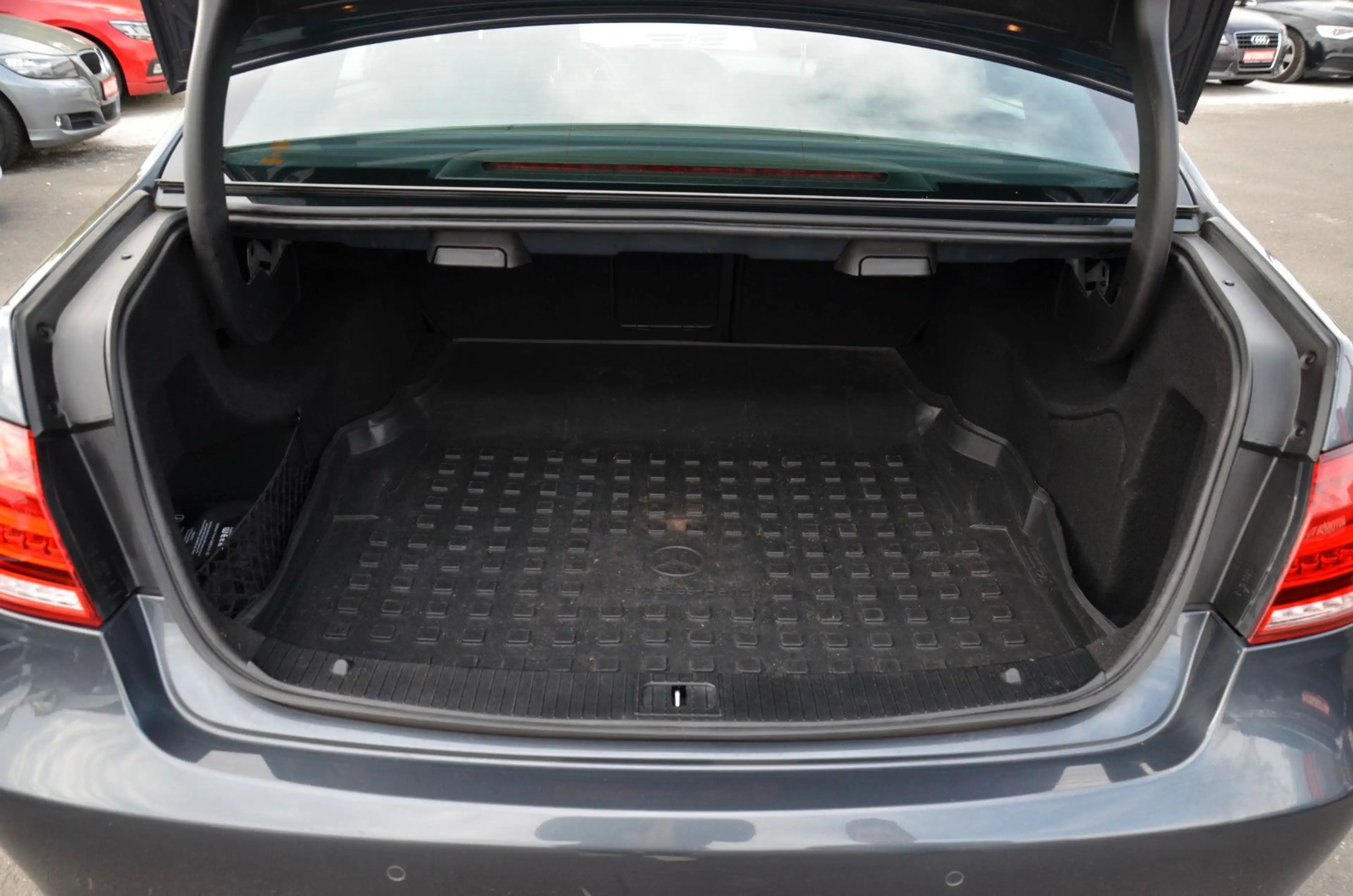 Mercedes-Benz E 200 E Limo*Avantgart*NAVI*LED*PDC*TEMPO*TOP* — photo 8