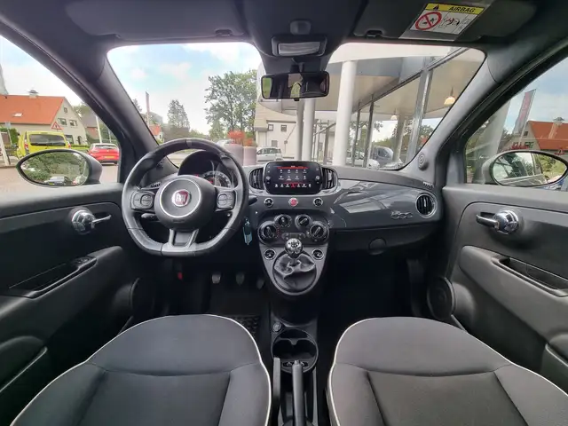 Fiat 500 view 3