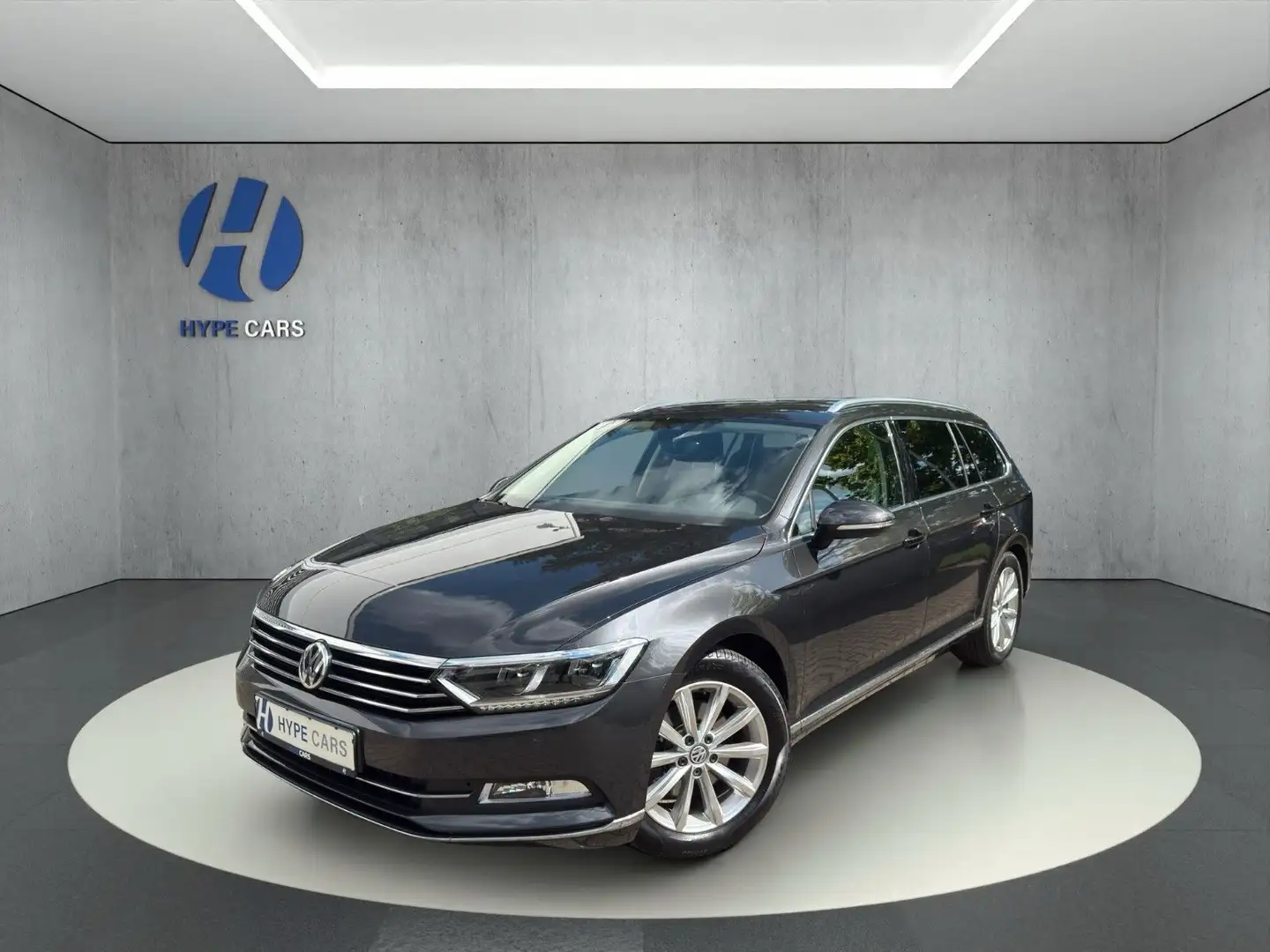 Volkswagen Passat Variant Highline 2.0 TDI LED Navi RFK ACC Grau - 1