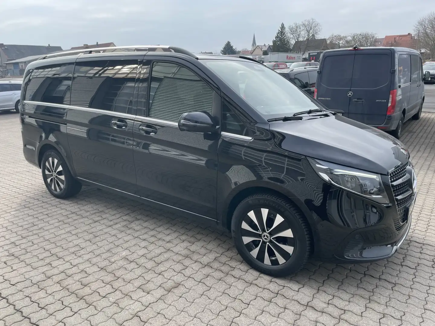 Mercedes-Benz V 300 V 300 d AVANTGARDE L STANDHZG+AHZV+360+EL.TÜREN+ Noir - 2