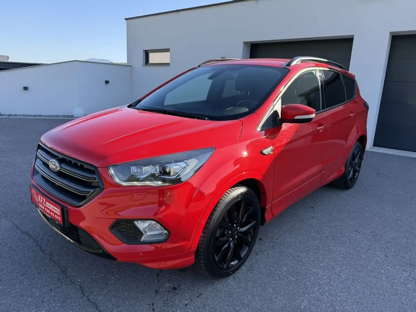 Ford Kuga ST-Line 1,5 TDCi/AHK/Navi Rot - 1