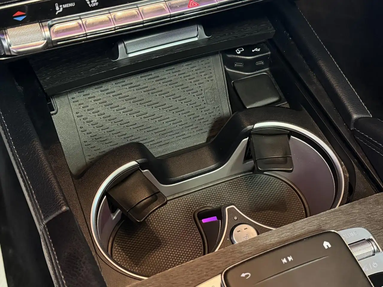 Mercedes-Benz GLE снимка Mercedes-Benz GLE