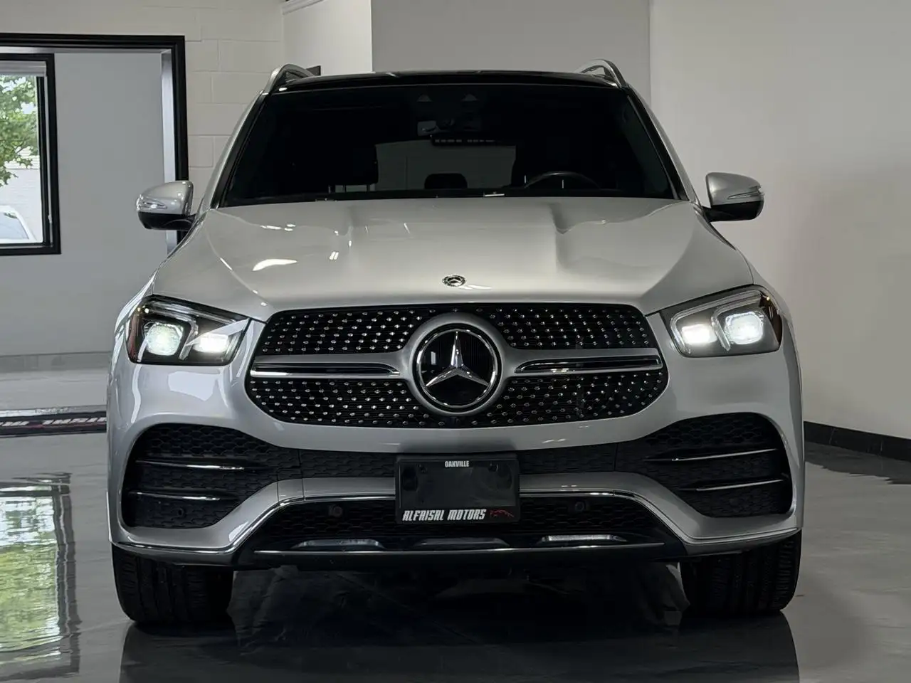 Mercedes-Benz GLE снимка Mercedes-Benz GLE