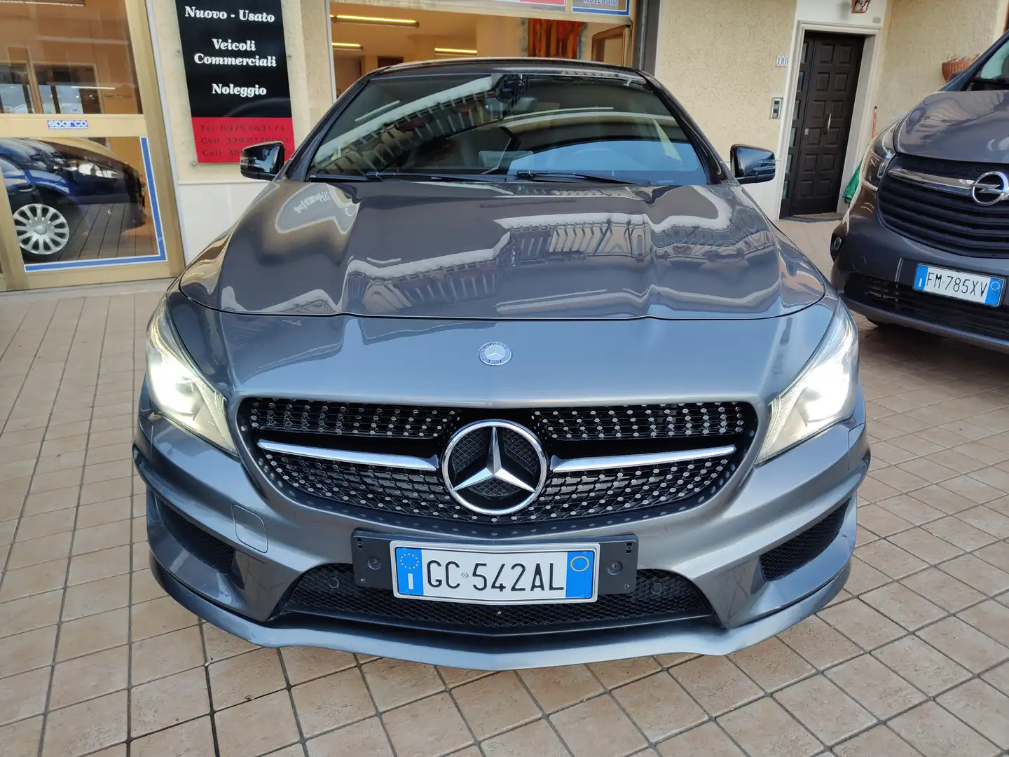Mercedes-Benz CLA 220 CLA 220 d (cdi) Premium 4matic 177cv auto Grau - 2