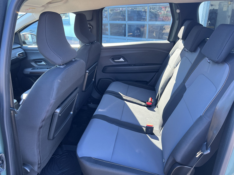 Dacia Jogger Hybrid 140 Extreme SHZ+PDC+RFK+Navi — photo 10