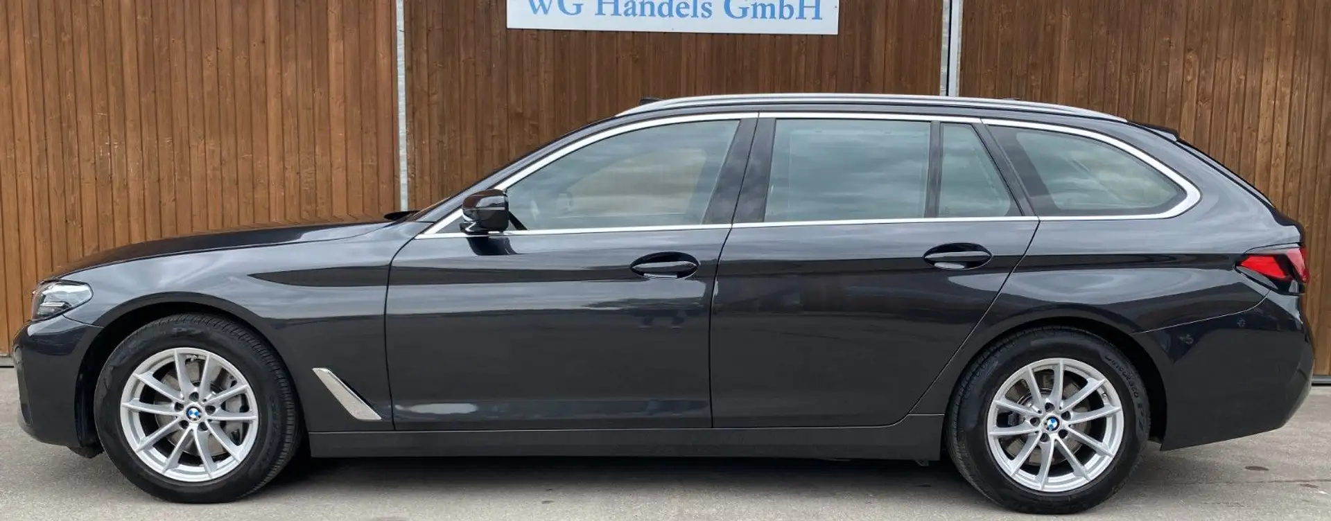 BMW 540 d xDrive T. Leder SHZ Pano Navi Parkass Kam Gris - 2