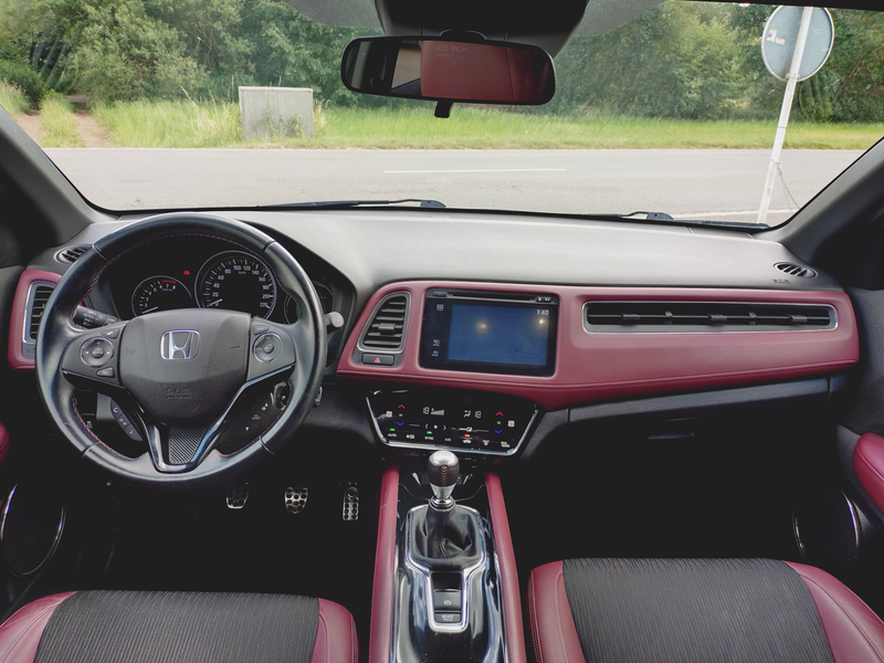 Honda HR-V Sport — photo 10