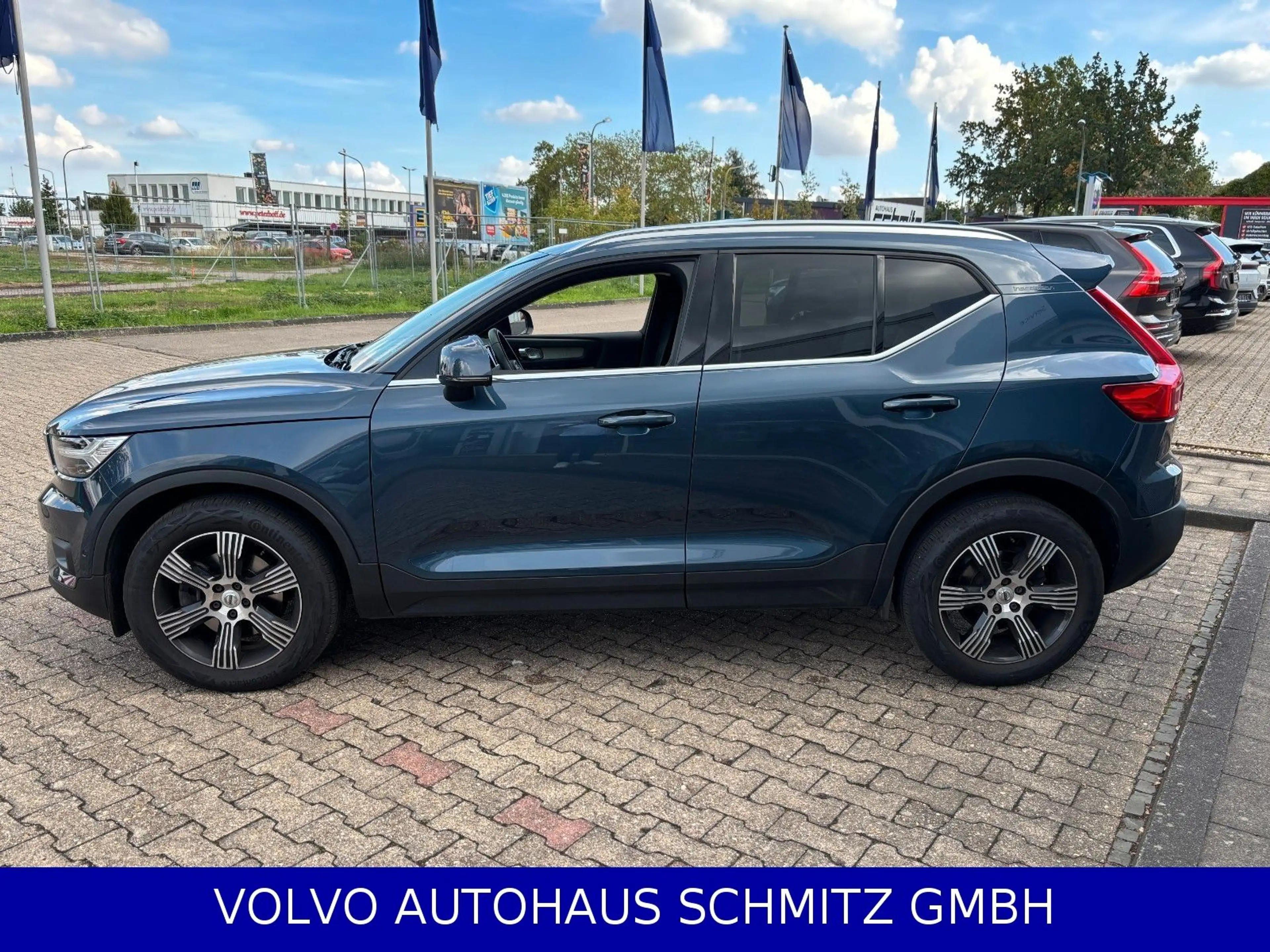 Volvo XC40 Inscription 2WD Panorama AHK — photo 3